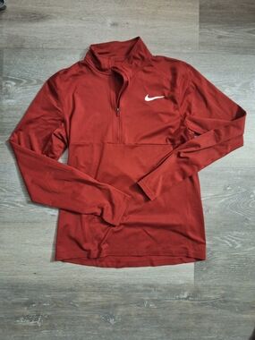 Nike Earthy Red Color Half-Zip Long Sleeve Athletic Running Top